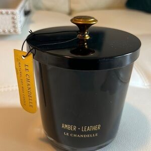 Le Chandelle Amber Leather Soy Wax Candle 17 oz 2 Wick Black Glass Jar New